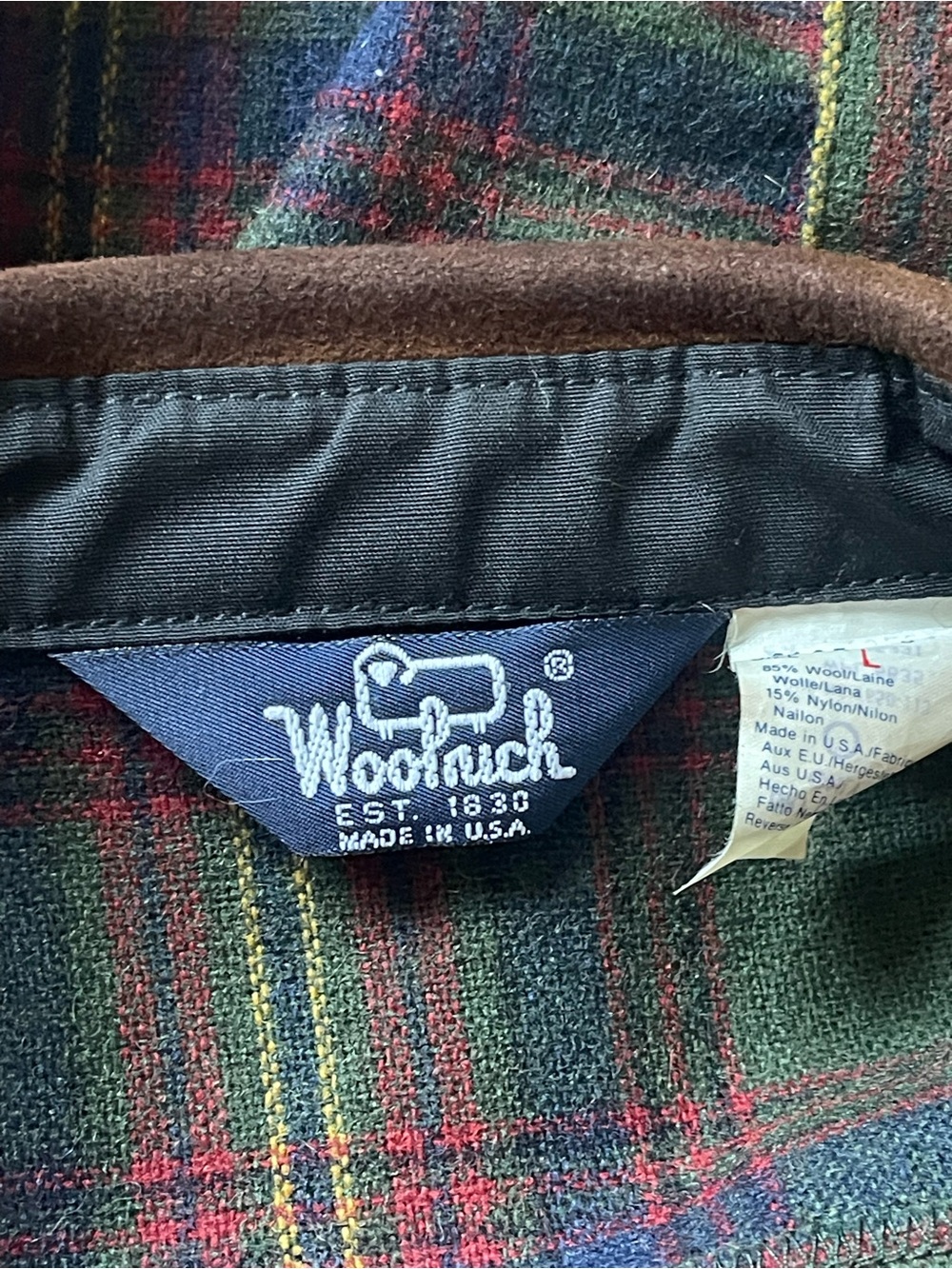 Vintage Woolrich Plaid Wool Shirt Jacket/Flannel with Brown Elbow Patches - Picture 5 of 8